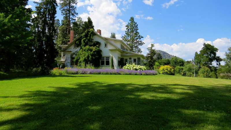 Seasonal Home and Garden Care: What to Do All Year Round